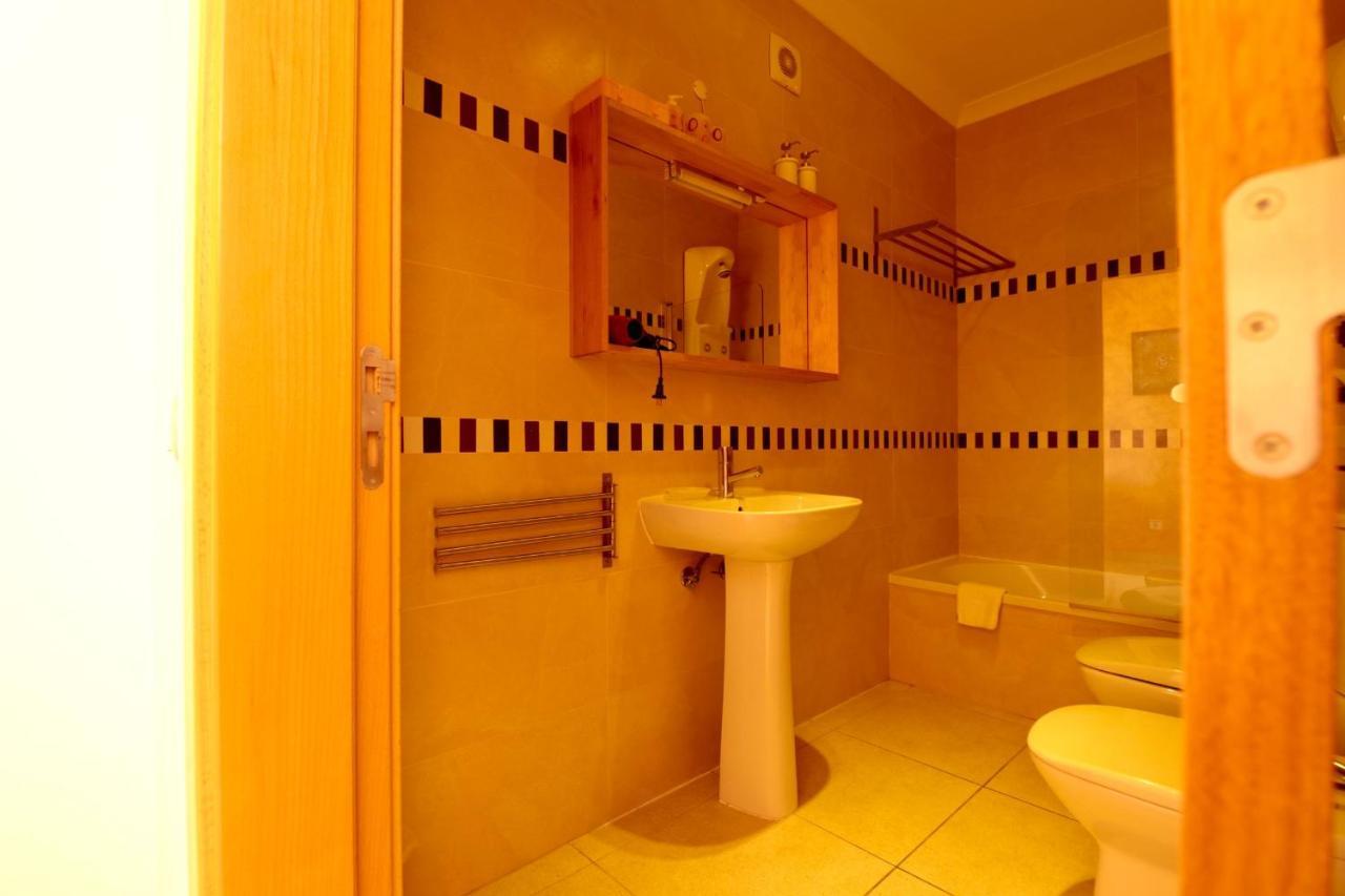 Olhos De Agua 1Br With Pool, Ac And Free Parking Apartment Albufeira Exterior photo